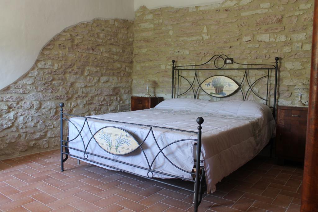 B&B Il Poggetto Serra SantʼAbbondio Rom bilde