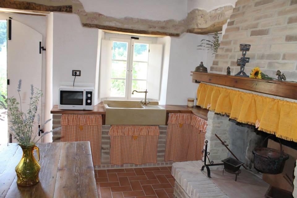 B&B Il Poggetto Serra SantʼAbbondio Eksteriør bilde